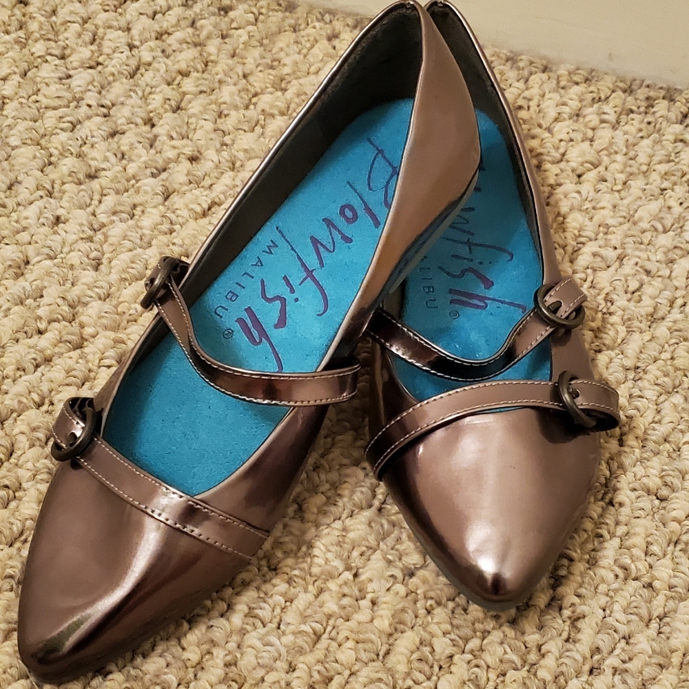 Blowfish Pewter Gray Zaza Flat